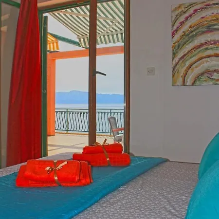 Gabriela * Drvenik (Split-Dalmatia)